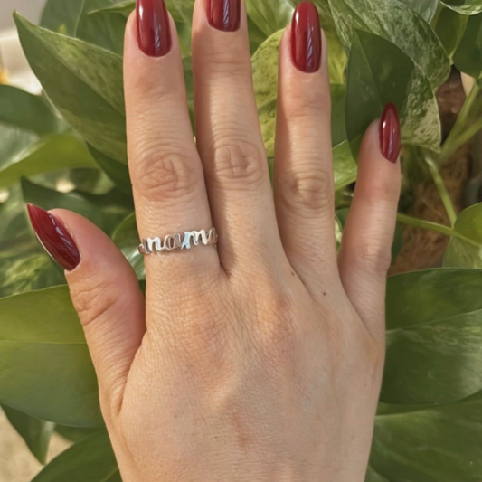 Mama ring