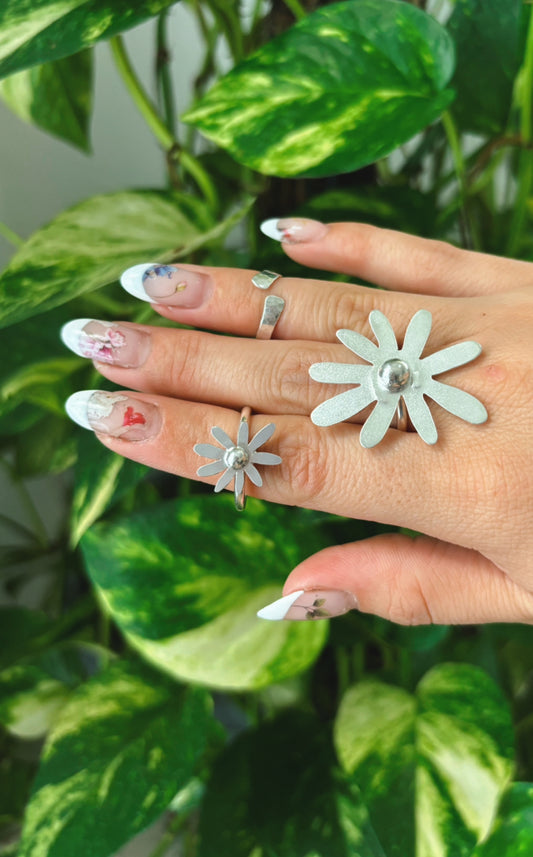 Daisy Flower Ring